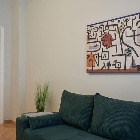 Apartmán Little Gem: Modern Urban Retreat Atény Exteriér fotografie