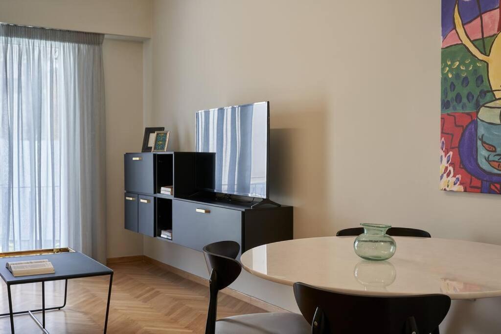 Apartmán Little Gem: Modern Urban Retreat Atény Exteriér fotografie